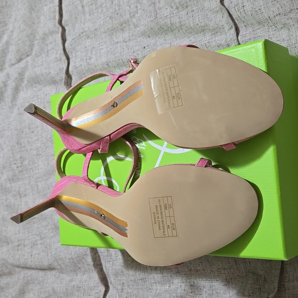 Pretty in Pink Sam Edelman Pumps - Picture 4 of 5